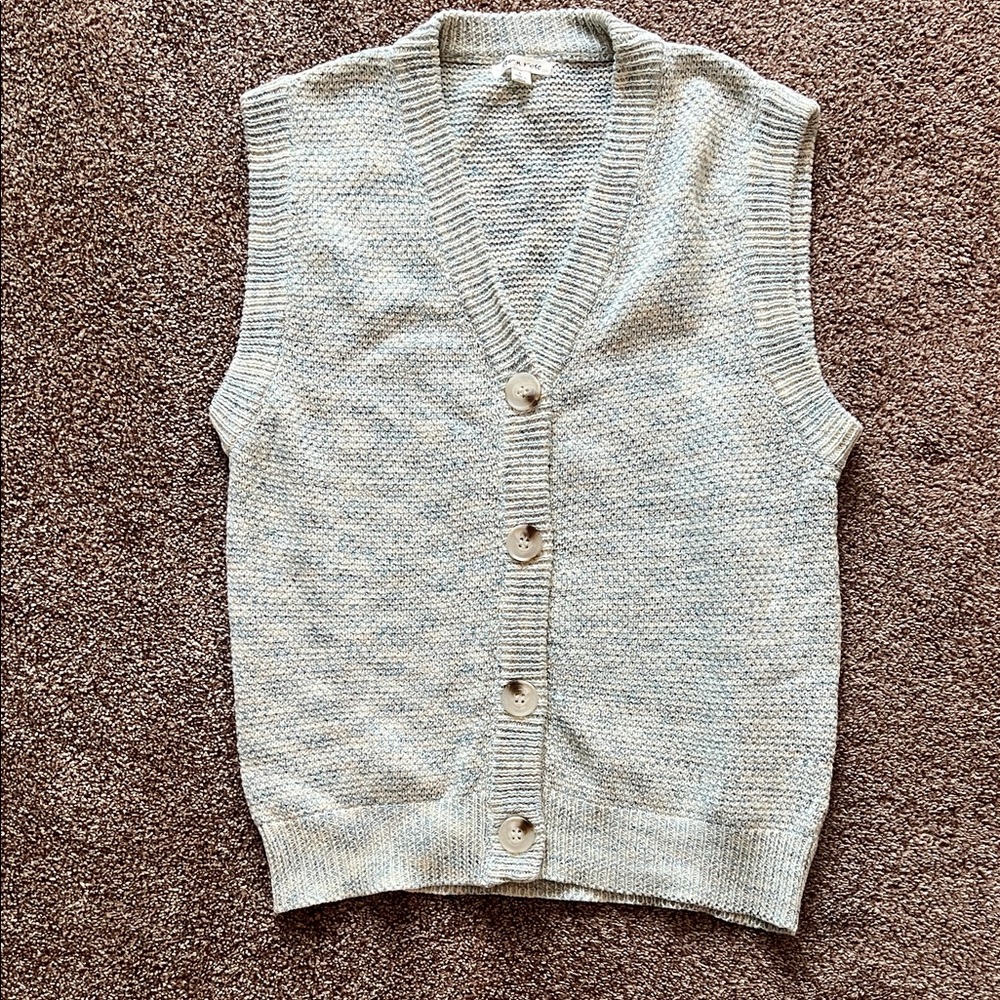 3/20$ EUC Tea n Rose Cream and Blue V-Neck Sweater Vest